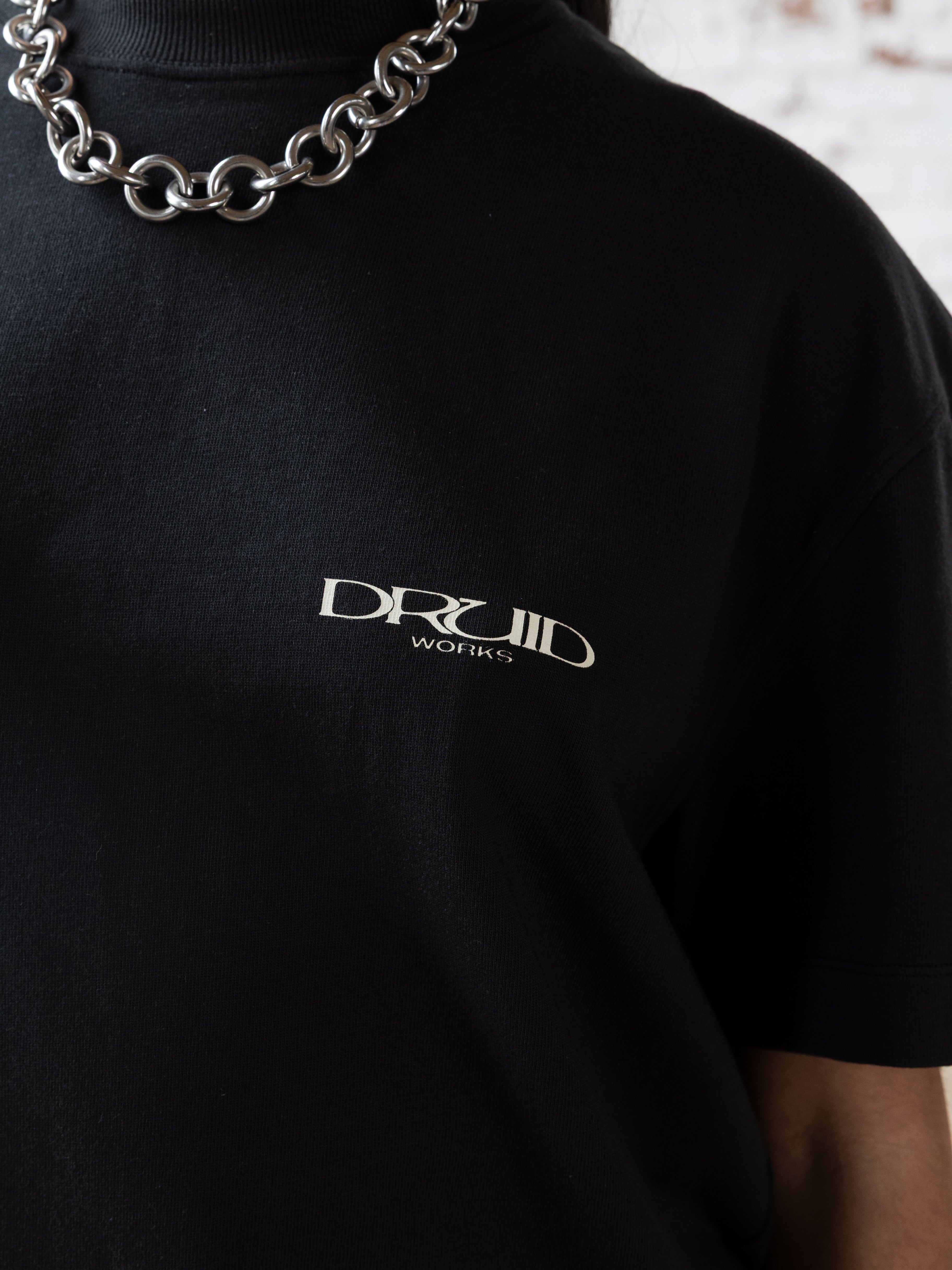 T-Shirt - Black / Dubh